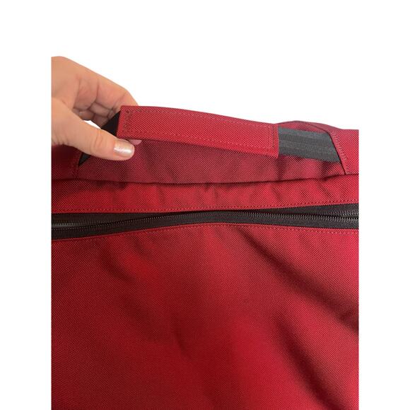 PATAGONIA EXTRA LARGE CRITICAL MASS MESSENGER BAG STYLE# 48278 BURGUNDY BLACK - Picture 8 of 16